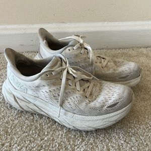 Hoka Clifton 8 white